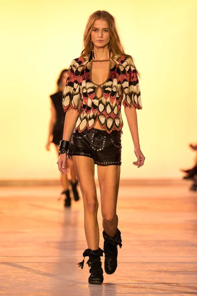 Look 21
